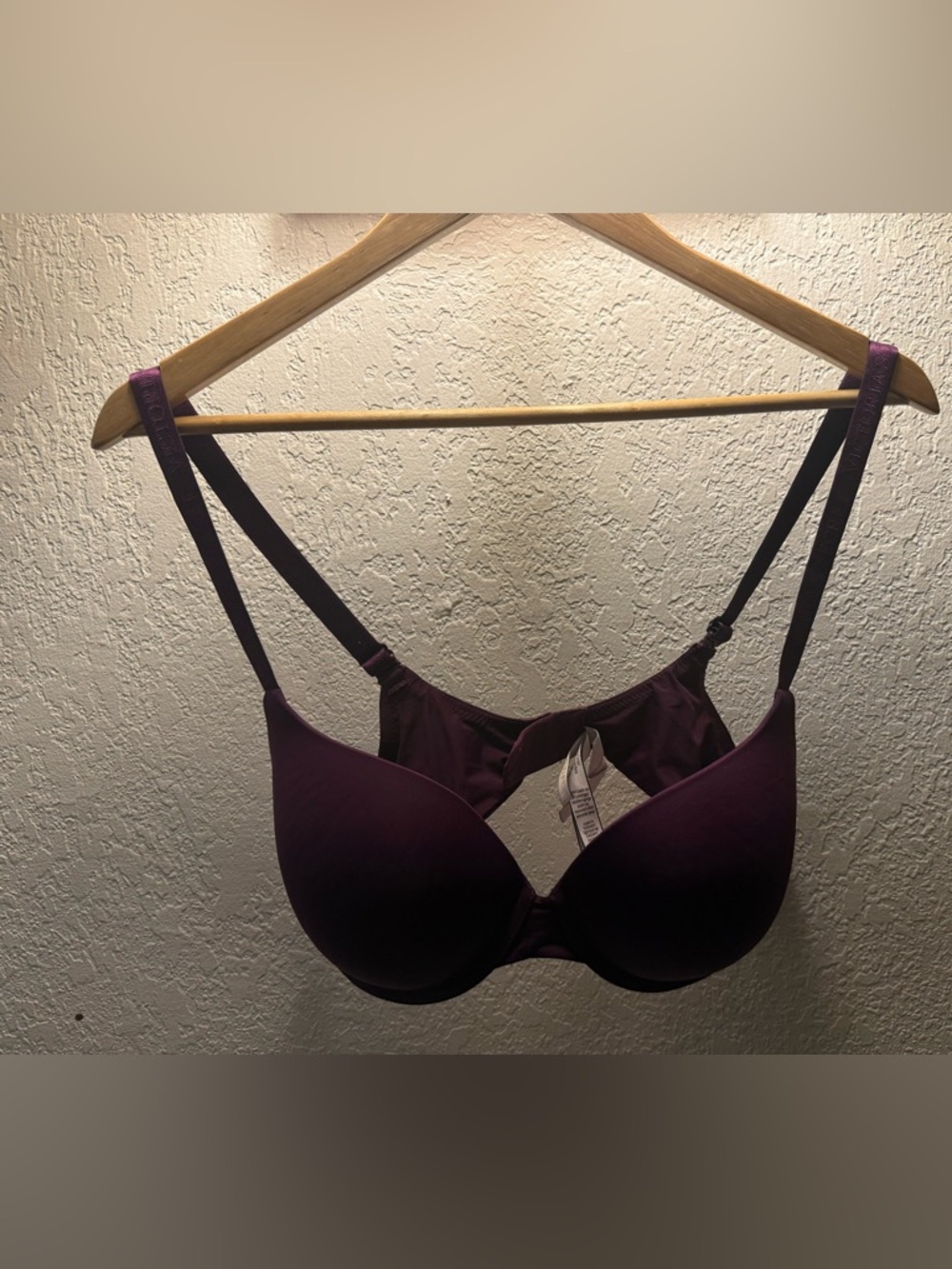 Victoria’s SectetWomen’s Plum Padded T-Shirt Bra - Smooth Lightweight Support
